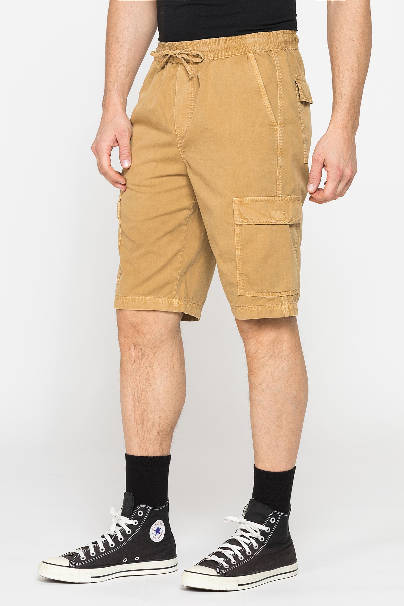 BERMUDA CON TASCONI IN GABARDINA LEGGERA 7 oz. - immagine 2