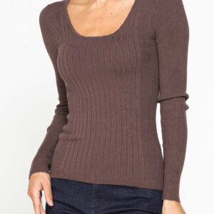 MAGLIA IN COSTINA IRREGOLARE CON SCOLLO QUADRATO