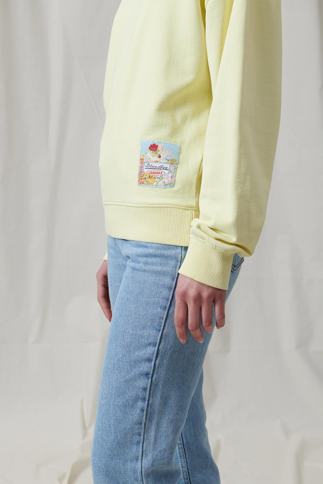 8890379R302_3.jpg